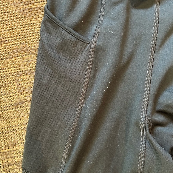 Medium Under Armour Cold Gear Compression - Picture 2 of 5